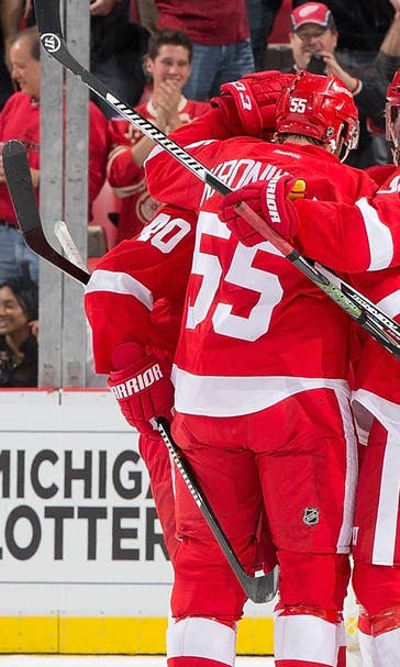 Zetterberg keeps Red Wings perfect ... then preaches patience